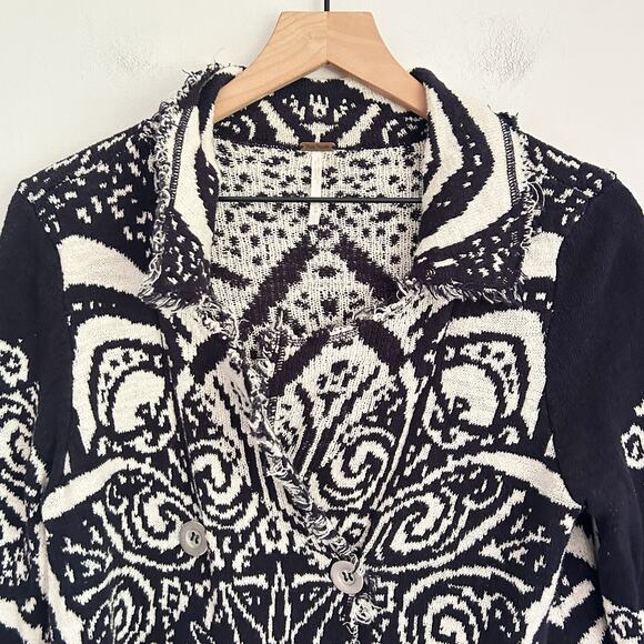 Free People Smitten Kitten Pattern Sweater Cardigan Size M Blue - Picture 2 of 7